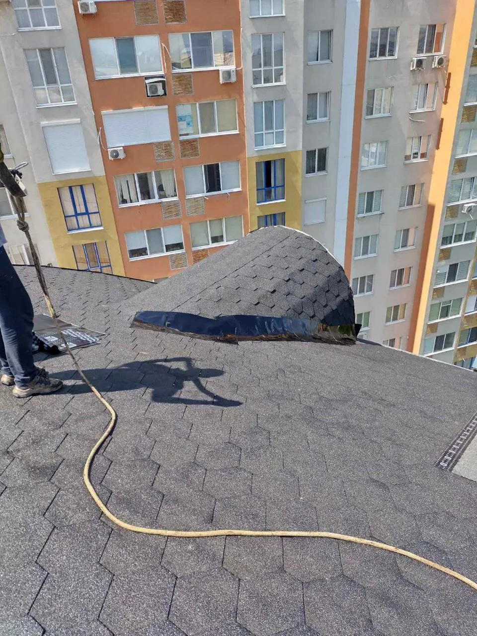 Complex locativ · Șindrilă flexibilă pe cupolă · Ciocana, Chișinău · ~80 m² · 2024